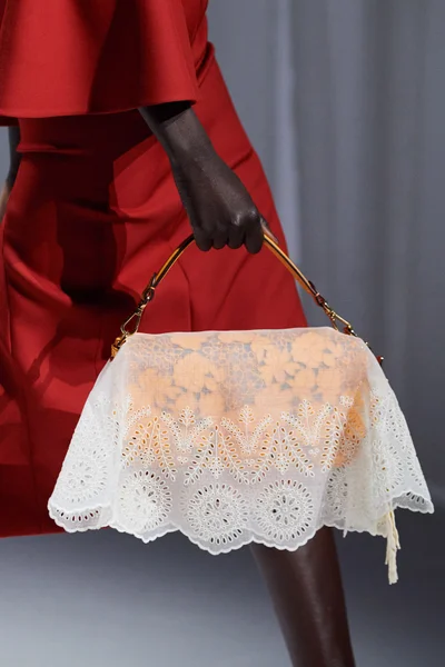 Look 73